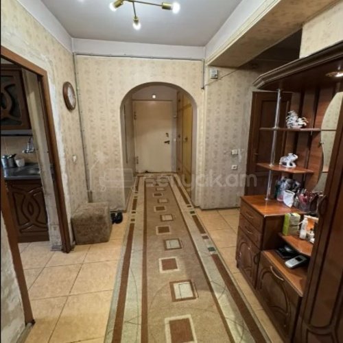 3 Սենյականոց Բնակարան, 68քմ, 2/9 հարկ, Կոսմետիկ Վերանորոգված