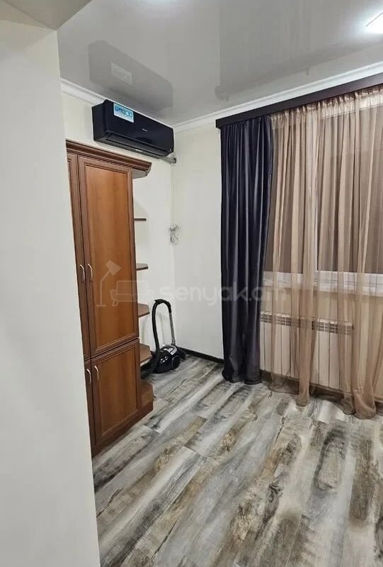 2 Սենյականոց Բնակարան Քարե Շենքում, 46քմ, 4/5 հարկ, Կապիտալ Վերանորոգված