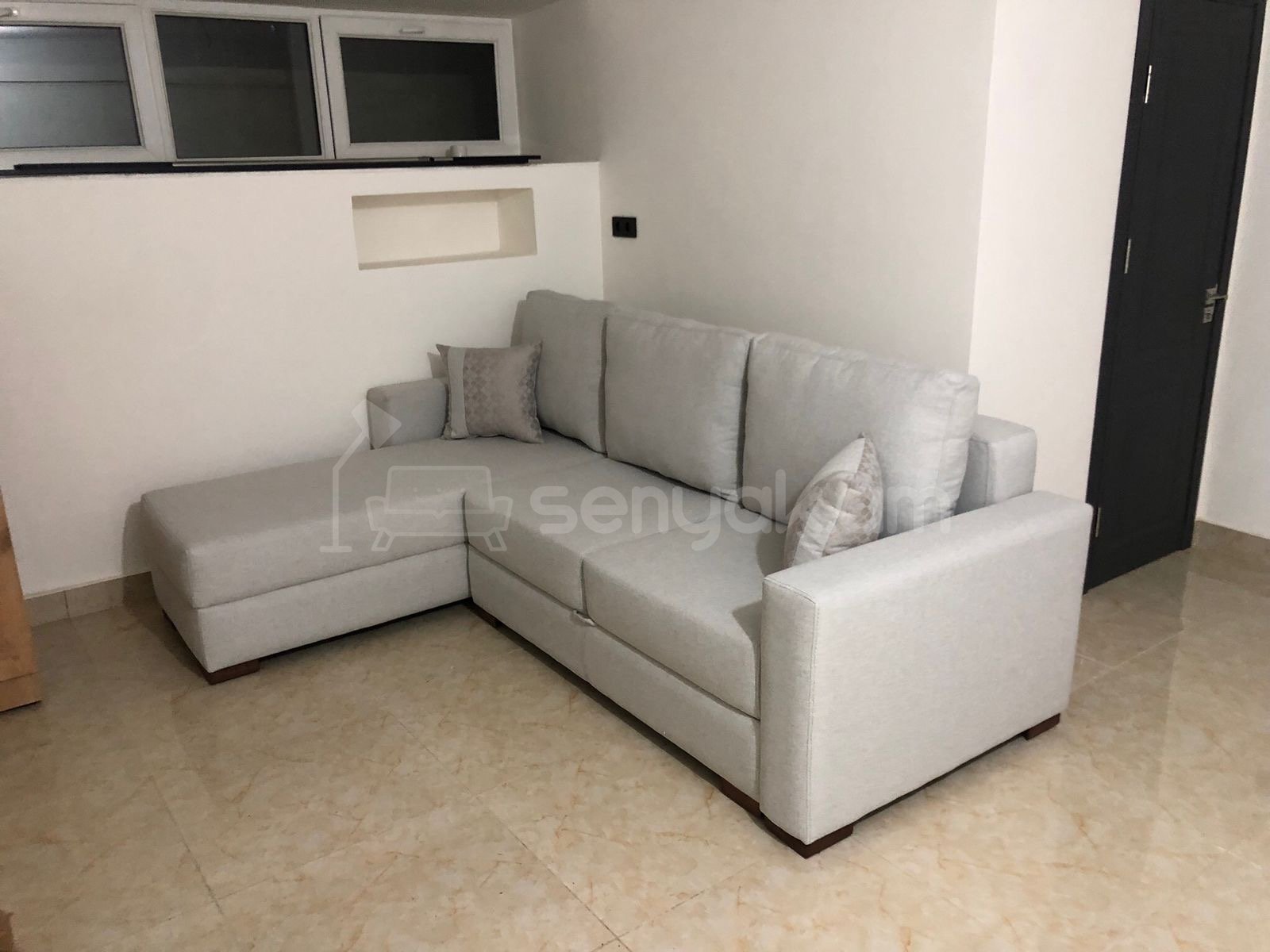 1 Սենյականոց Բնակարան, 32քմ, 1/5 հարկ, Դիզայներական Վերանորոգված