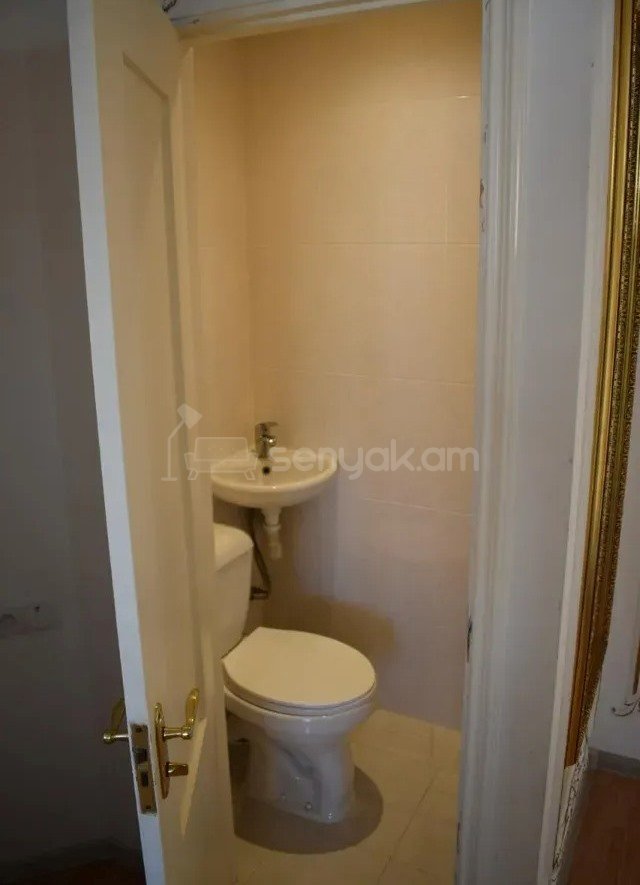 3 Սենյականոց Բնակարան, 74քմ, 6/9 հարկ, Դիզայներական Վերանորոգված