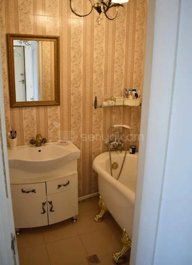 3 Սենյականոց Բնակարան, 74քմ, 6/9 հարկ, Դիզայներական Վերանորոգված