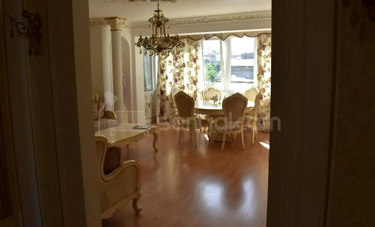 3 Սենյականոց Բնակարան, 74քմ, 6/9 հարկ, Դիզայներական Վերանորոգված