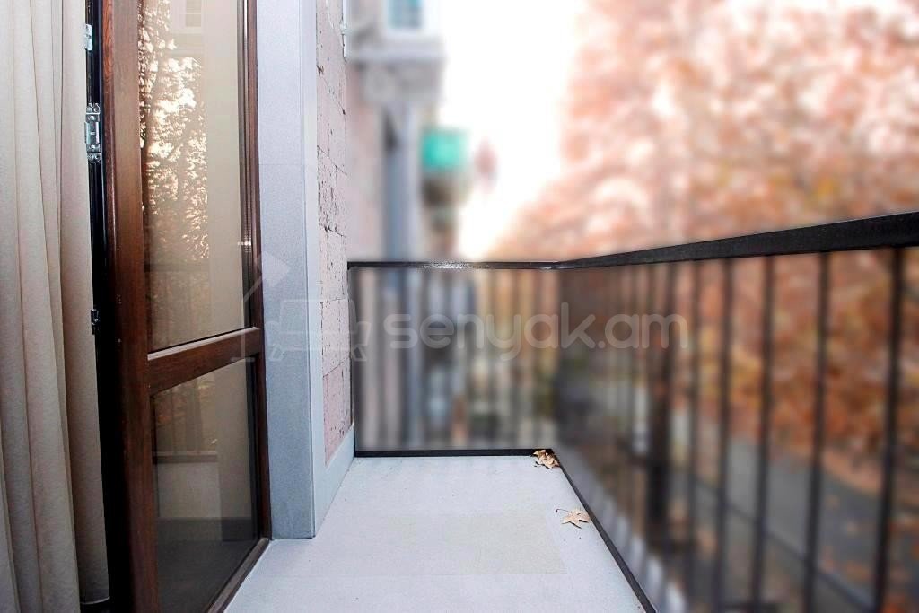 2 Սենյականոց Բնակարան Քարե Շենքում, 55քմ, 4/5 հարկ, Կապիտալ Վերանորոգված