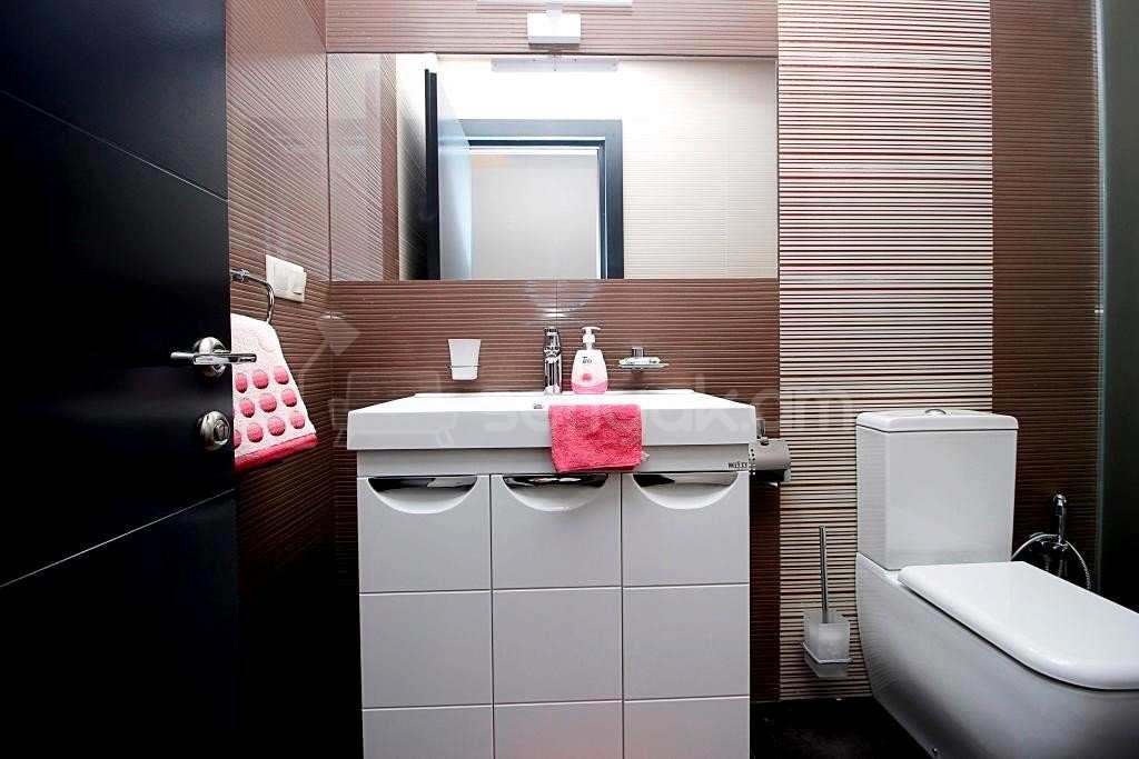 2 Սենյականոց Բնակարան Քարե Շենքում, 55քմ, 4/5 հարկ, Կապիտալ Վերանորոգված