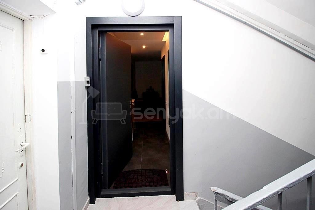 2 Սենյականոց Բնակարան Քարե Շենքում, 55քմ, 4/5 հարկ, Կապիտալ Վերանորոգված