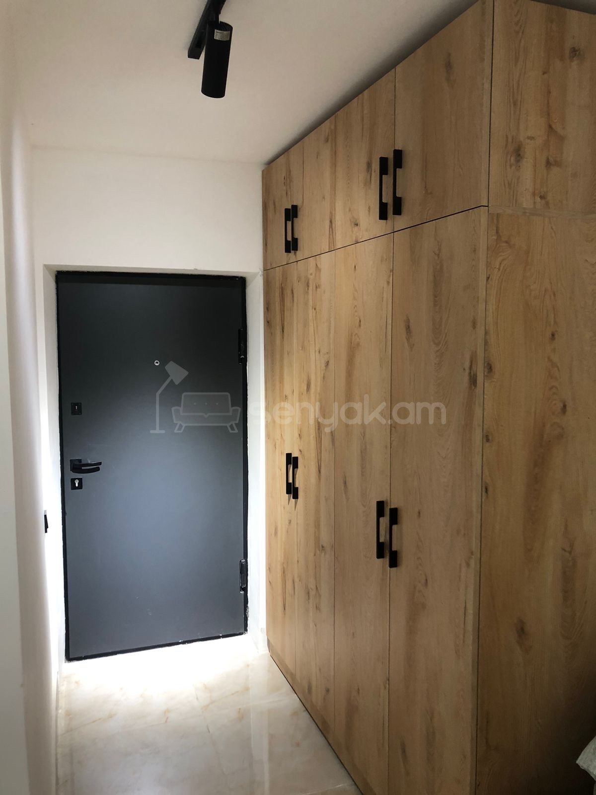 1 Սենյականոց Բնակարան, 32քմ, 1/5 հարկ, Դիզայներական Վերանորոգված