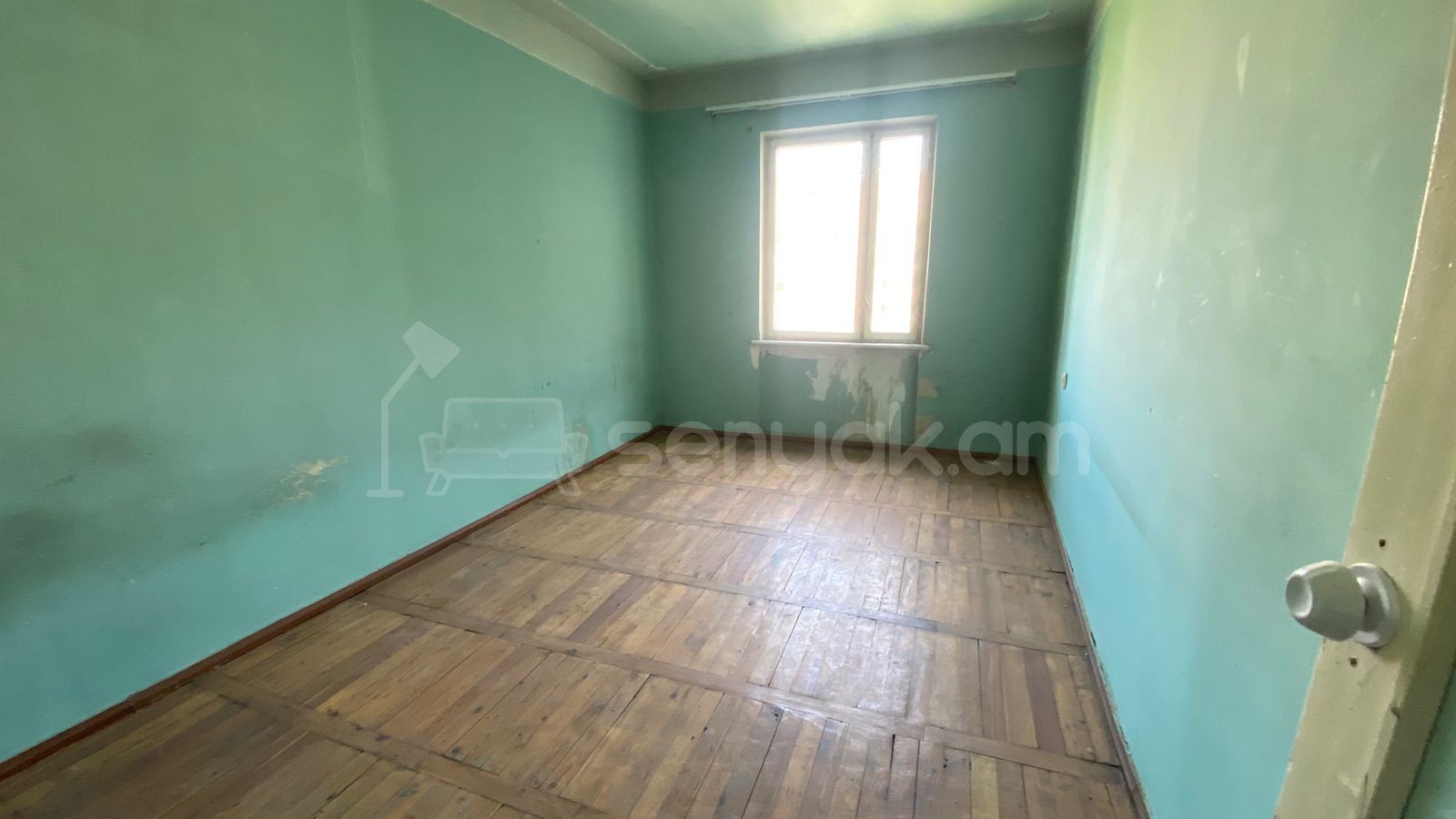 4 Սենյականոց Բնակարան, 92քմ, 8/9 հարկ, Պետական Վիճակում