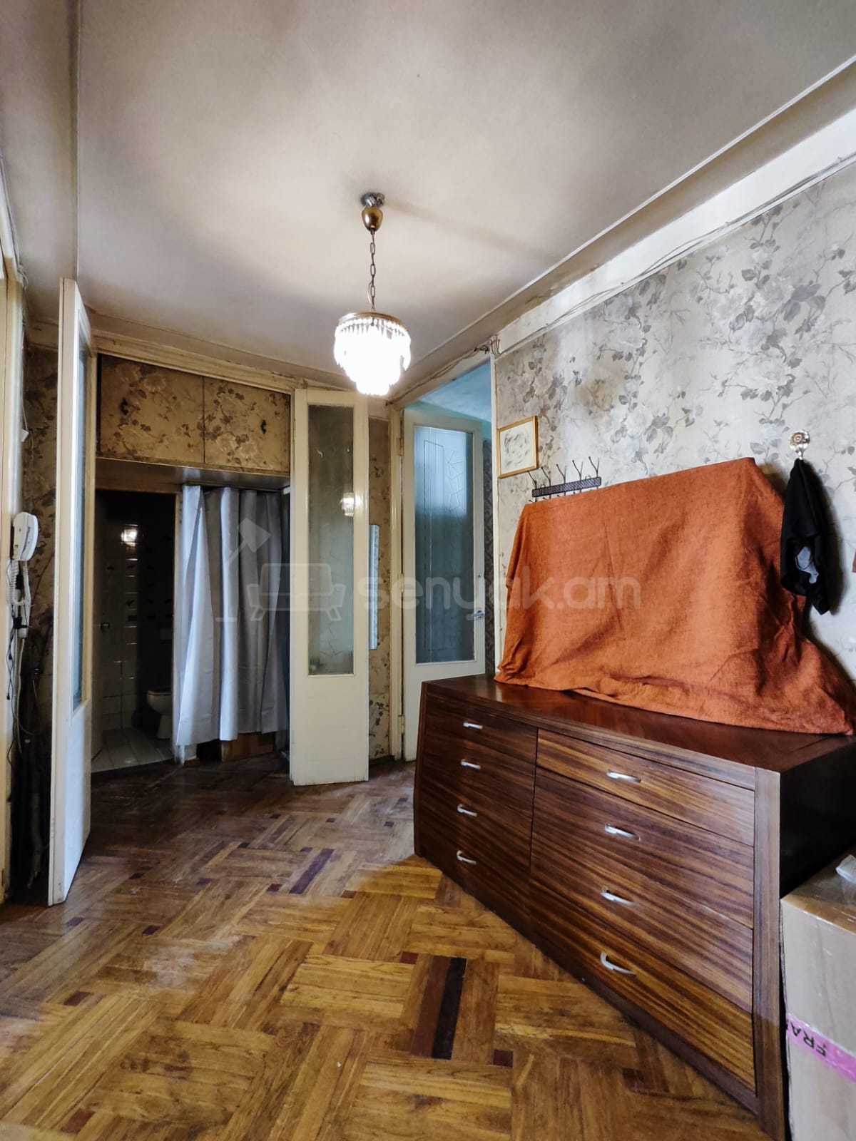 2 Սենյականոց Բնակարան, 65քմ, 6/9 հարկ, Պետական Վիճակում, Կահավորված