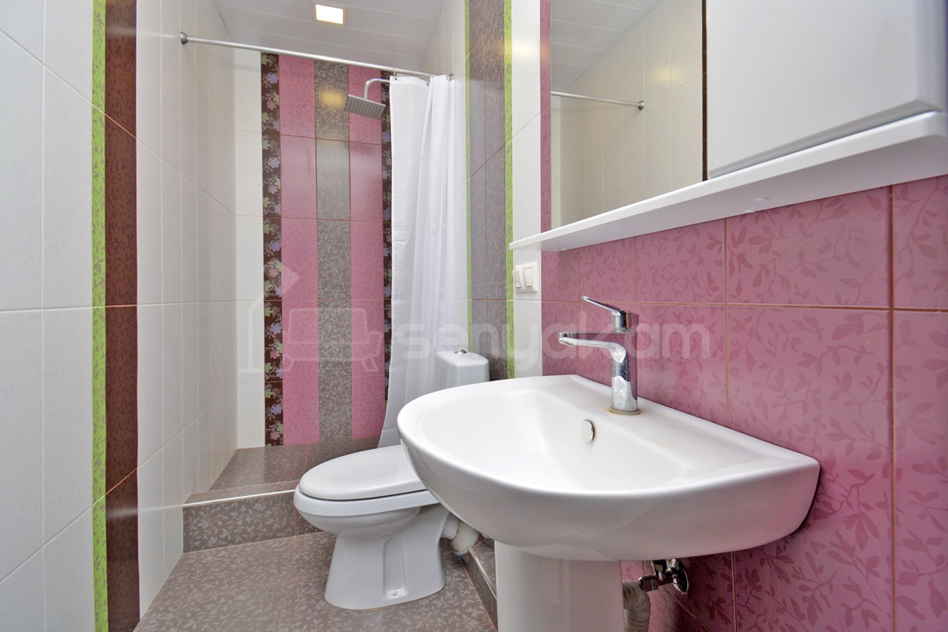 4 Սենյականոց Բնակարան Նորակառույցում, 126քմ, 7/8 հարկ, Կապիտալ Վերանորոգված