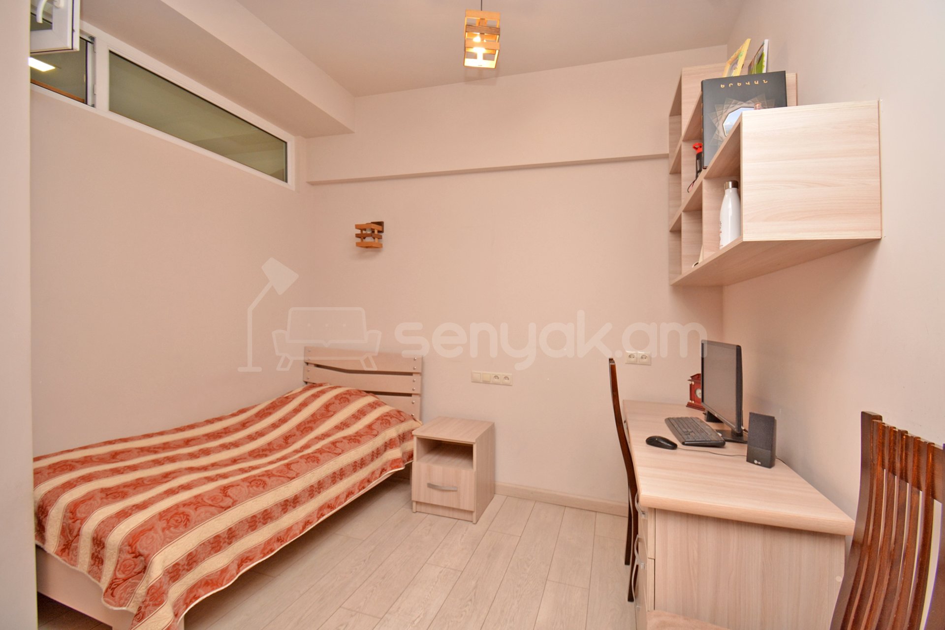 4 Սենյականոց Բնակարան Նորակառույցում, 126քմ, 7/8 հարկ, Կապիտալ Վերանորոգված