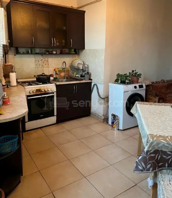 4 Սենյականոց Բնակարան, 110քմ, 11/16 հարկ, Պետական Վիճակում