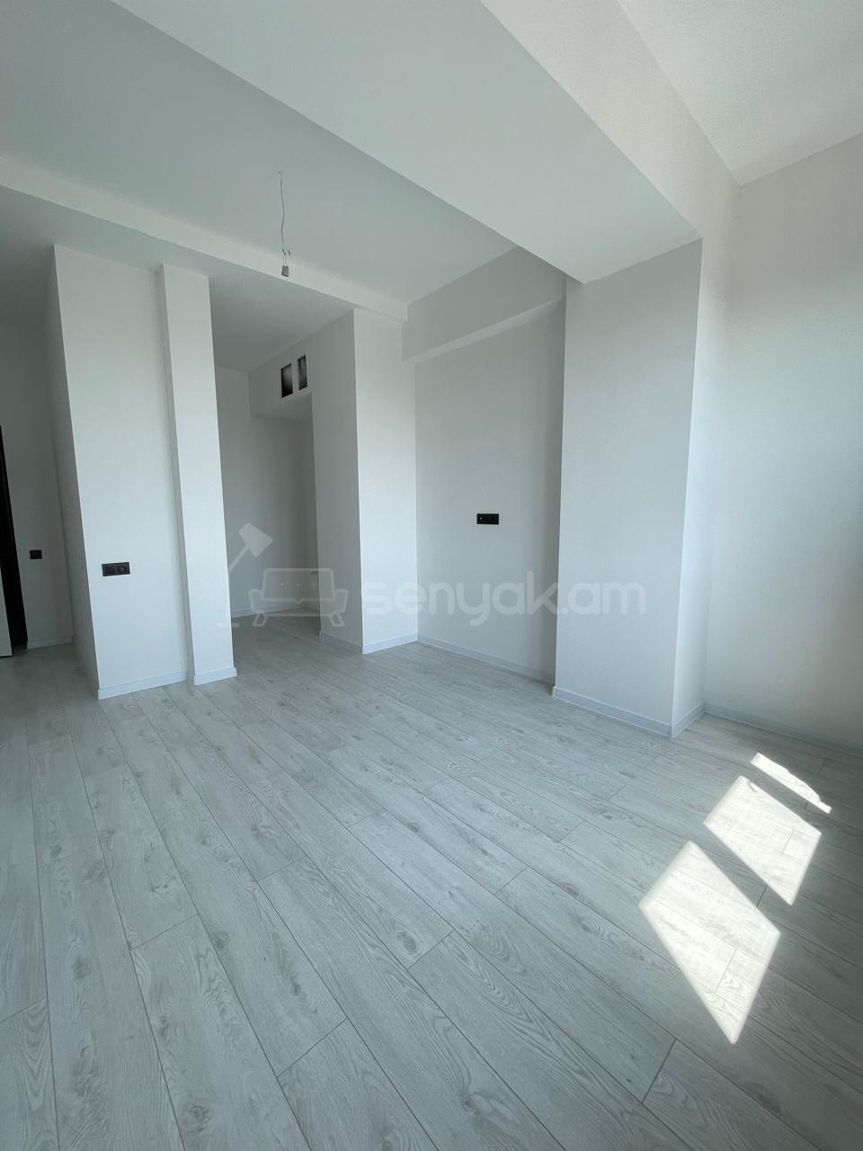 2 Սենյականոց Բնակարան Նորակառույցում, 35քմ, 5/21 հարկ, Դիզայներական Վերանորոգված