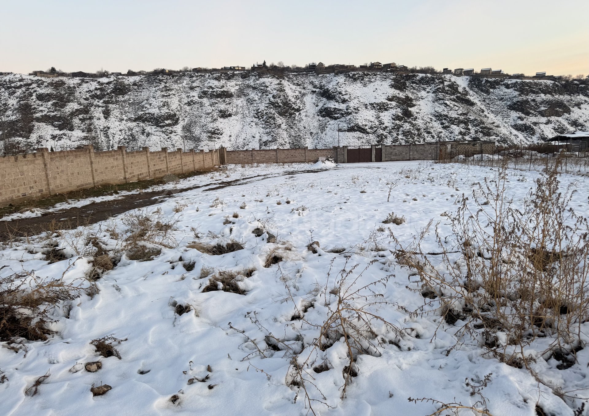 Բնակելի Նշանակության Հողատարածք, 960քմ, Խմելու Ջրով, Էլեկտրականությամբ