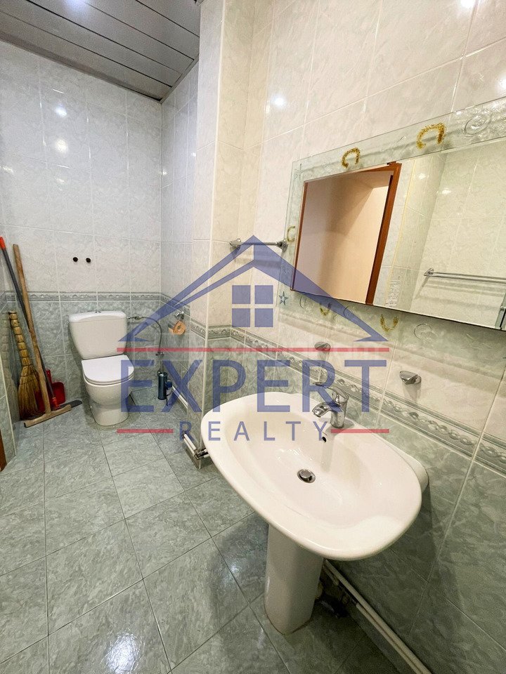 3 Սենյականոց Բնակարան Քարե Շենքում, 76քմ, 4/5 հարկ, Կապիտալ Վերանորոգված, Կահավորված, Արևկող