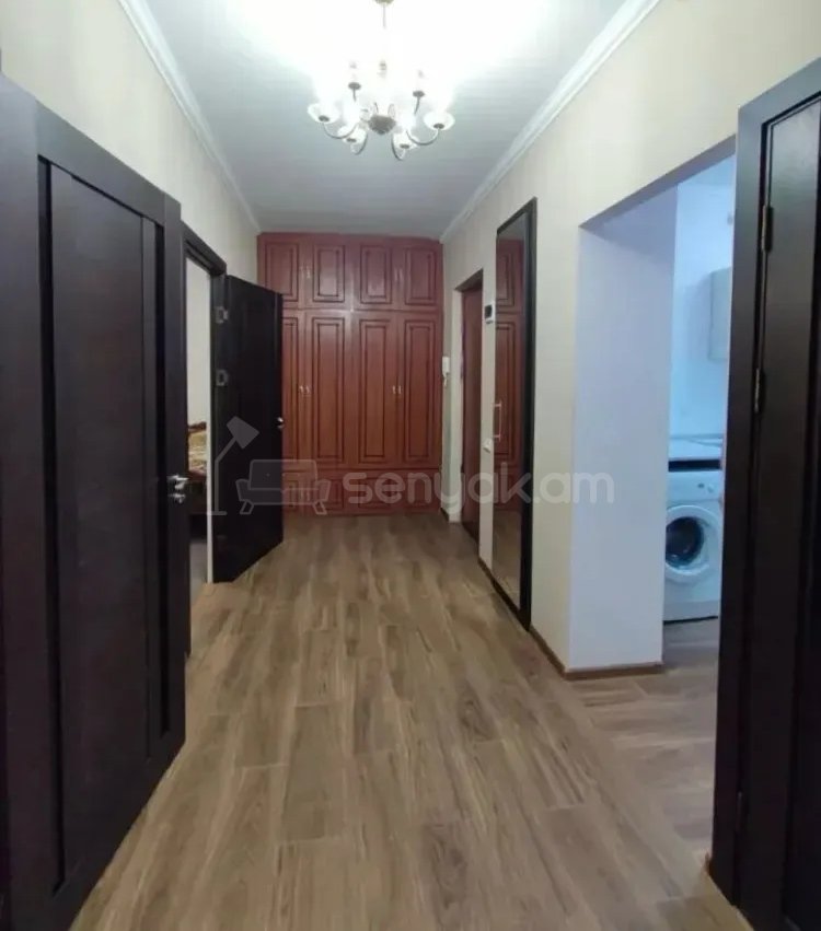 4 Սենյականոց Բնակարան Քարե Շենքում, 100քմ, 7/9 հարկ, Կապիտալ Վերանորոգված, Կահավորված
