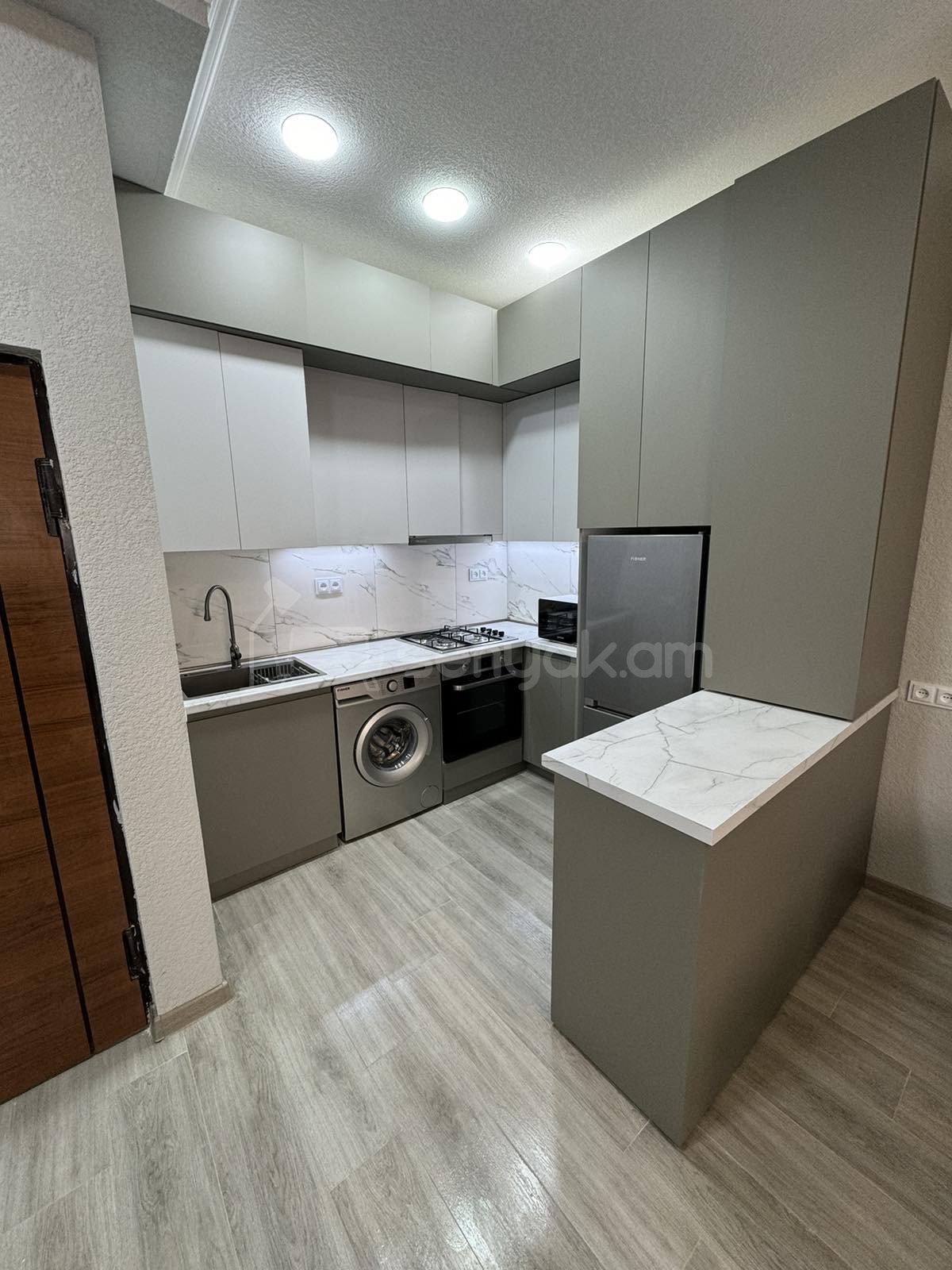 2 Սենյականոց Բնակարան Նորակառույցում, 40քմ, 6/7 հարկ, Դիզայներական Վերանորոգված