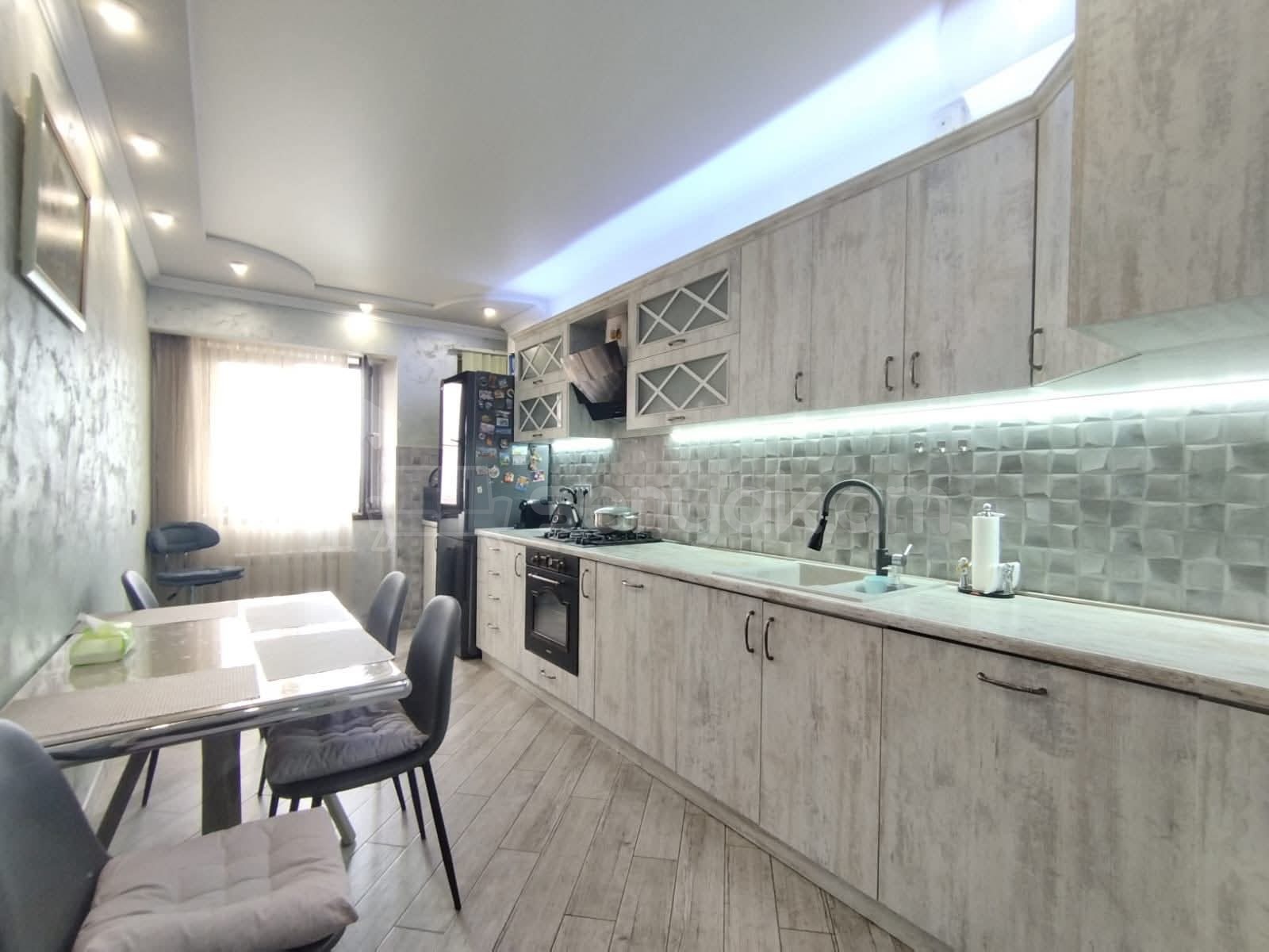 3 Սենյականոց Բնակարան, 70քմ, 7/9 հարկ, Դիզայներական Վերանորոգված, Կահավորված