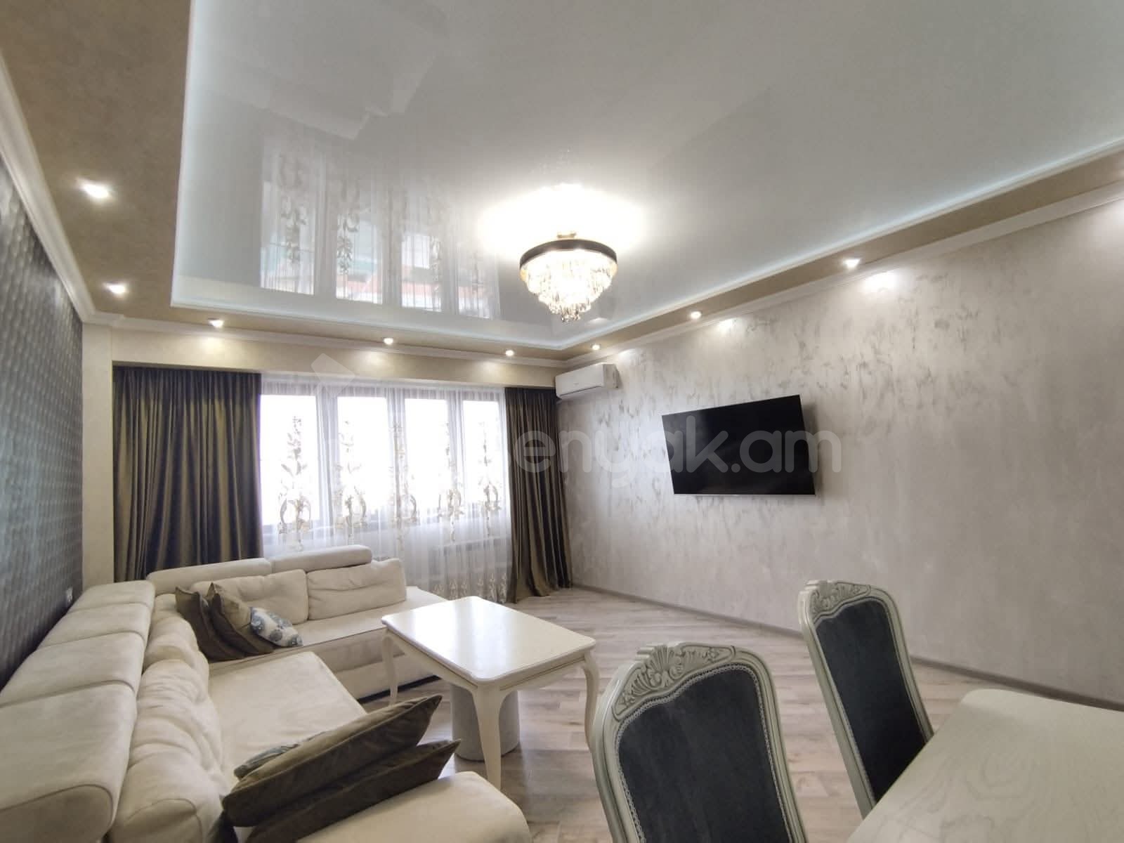 3 Սենյականոց Բնակարան, 70քմ, 7/9 հարկ, Դիզայներական Վերանորոգված, Կահավորված