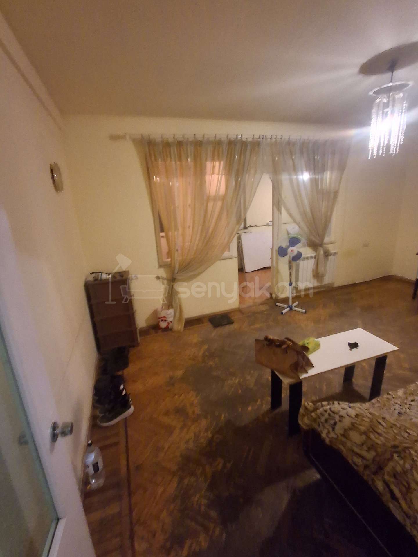 3 Սենյականոց Բնակարան, 72քմ, 9/9 հարկ, Պետական Վիճակում