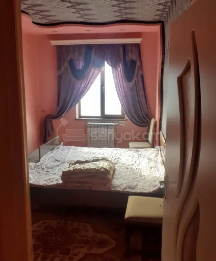 2 Սենյականոց Բնակարան Քարե Շենքում, 62քմ, 3/5 հարկ, Նորմալ Վիճակում, Կահավորված