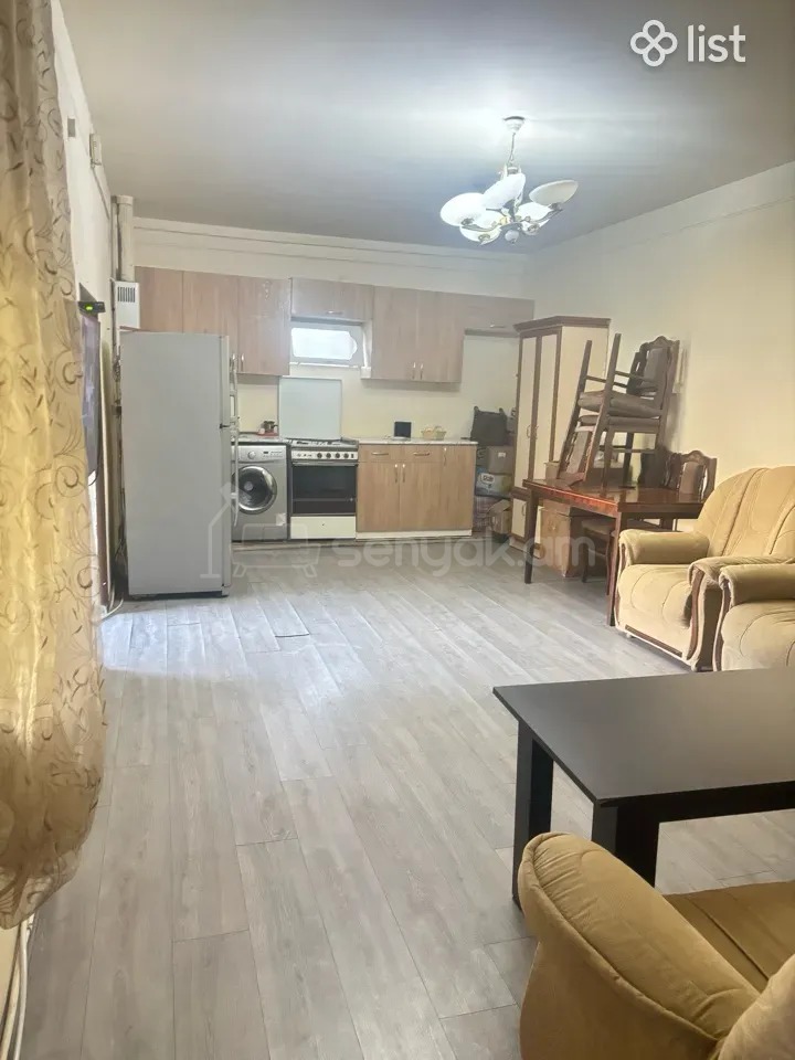 3 Սենյականոց Բնակարան, 78քմ, 2/9 հարկ, Նորմալ Վիճակում, Կահավորված, Արևկող