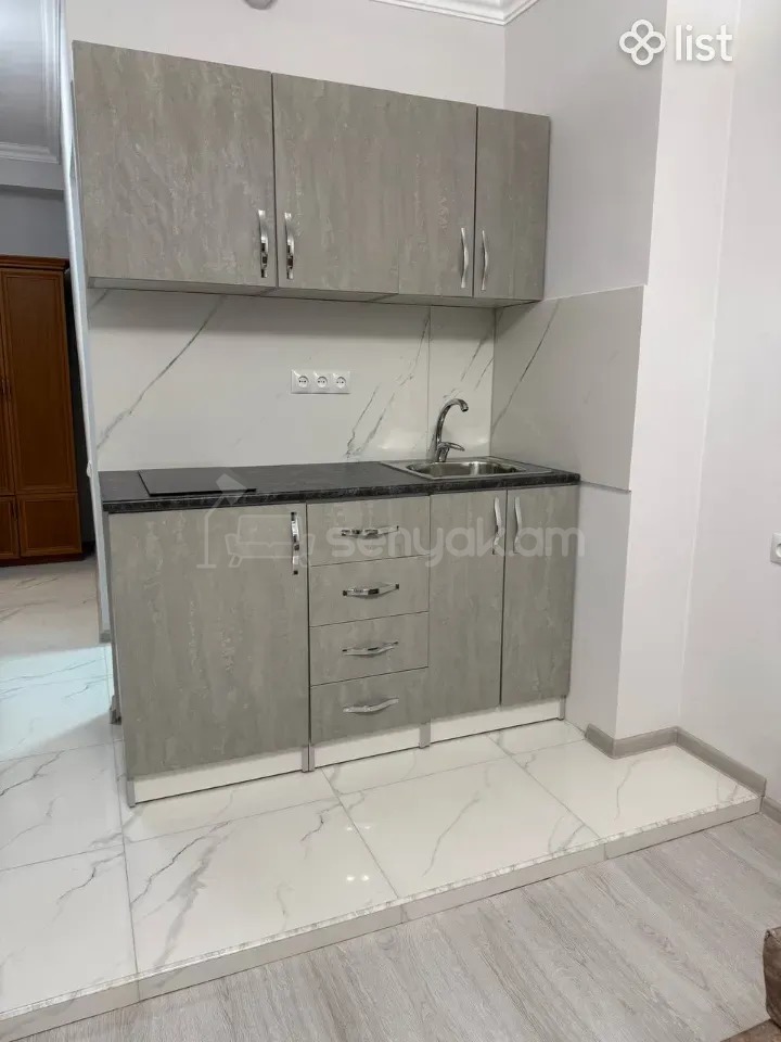 2 Սենյականոց Բնակարան Քարե Շենքում, 52քմ, 2/5 հարկ, Կապիտալ Վերանորոգված, Կահավորված