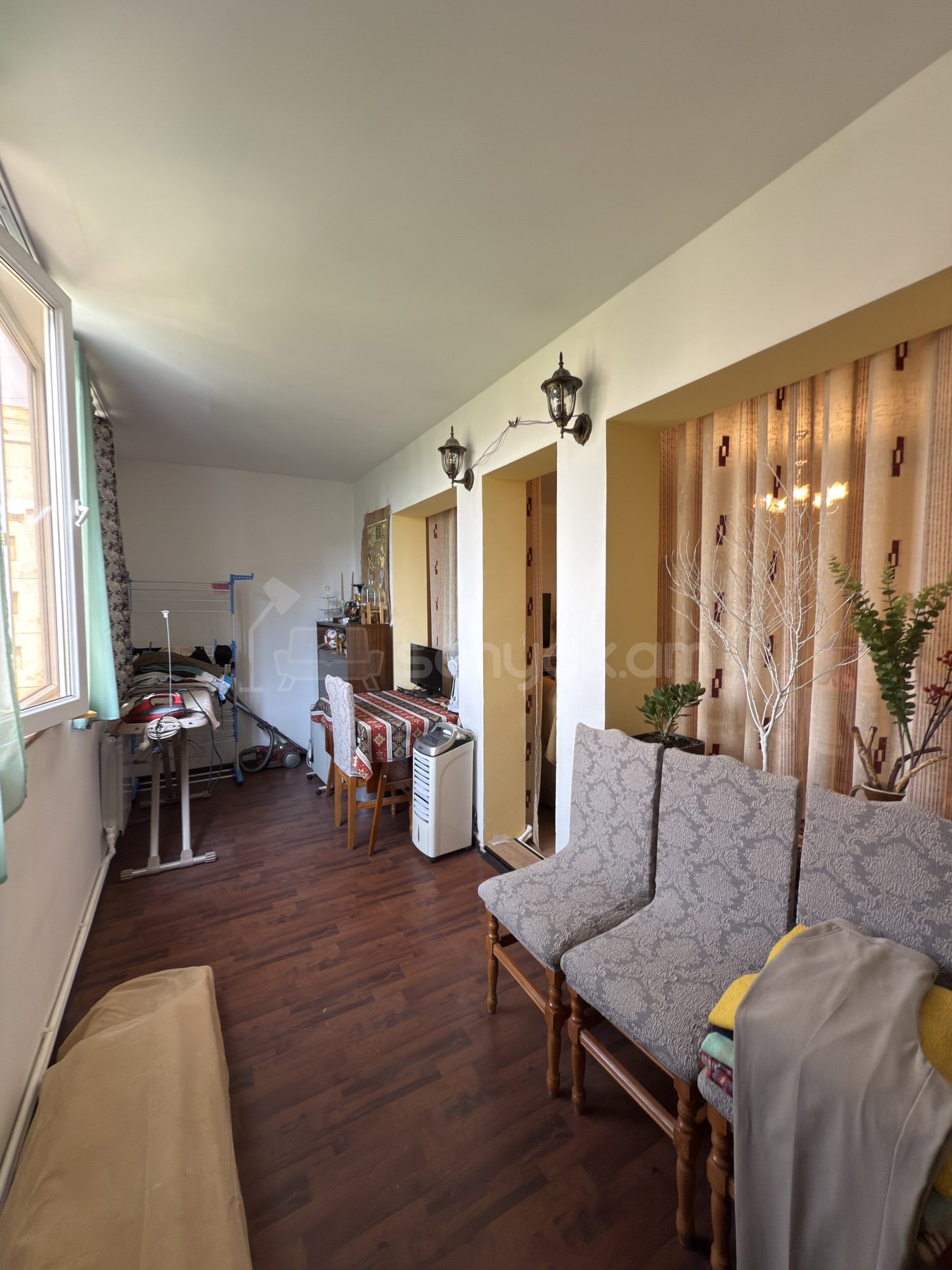 3 Սենյականոց Բնակարան, 97քմ, 7/9 հարկ, Նորմալ Վիճակում