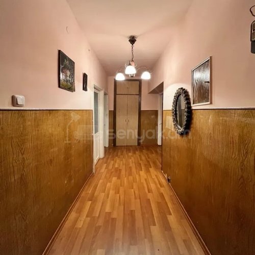 3 Սենյականոց Բնակարան Քարե Շենքում, 74քմ, 4/5 հարկ, Կոսմետիկ Վերանորոգված, Կահավորված, Արևկող