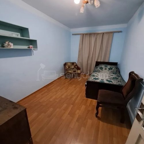 3 Սենյականոց Բնակարան Քարե Շենքում, 74քմ, 4/5 հարկ, Կոսմետիկ Վերանորոգված, Կահավորված, Արևկող