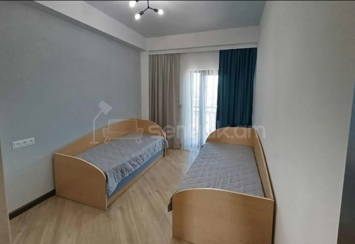 3 Սենյականոց Բնակարան Նորակառույցում, 95քմ, 11/17 հարկ, Կապիտալ Վերանորոգված, Կահավորված, Արևկող