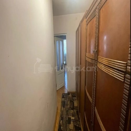 3 Սենյականոց Բնակարան Քարե Շենքում, 70քմ, 4/5 հարկ, Կոսմետիկ Վերանորոգված