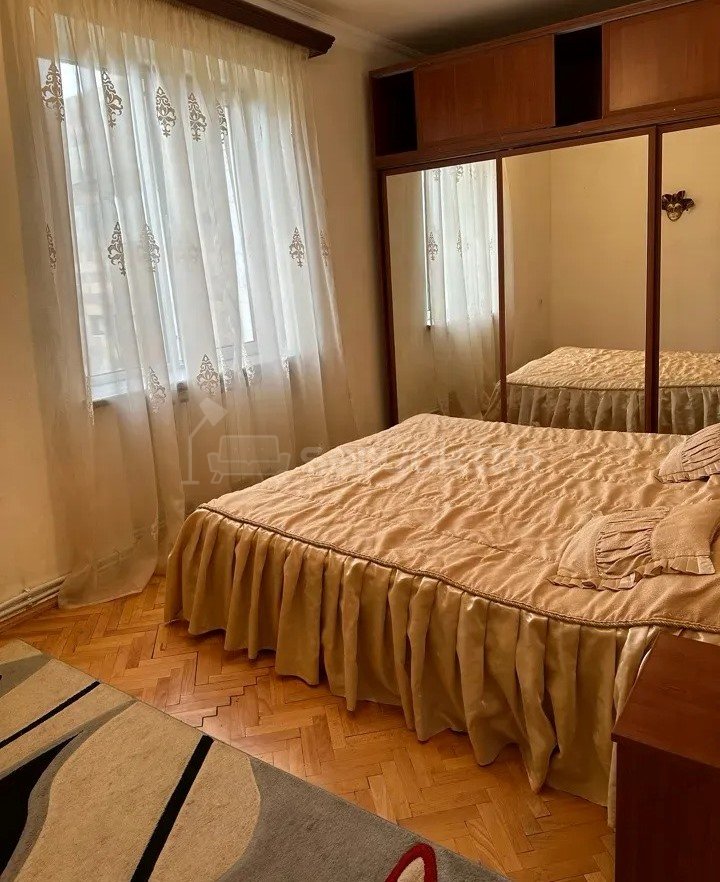 3 Սենյականոց Բնակարան Քարե Շենքում, 76քմ, 4/5 հարկ, Կոսմետիկ Վերանորոգված