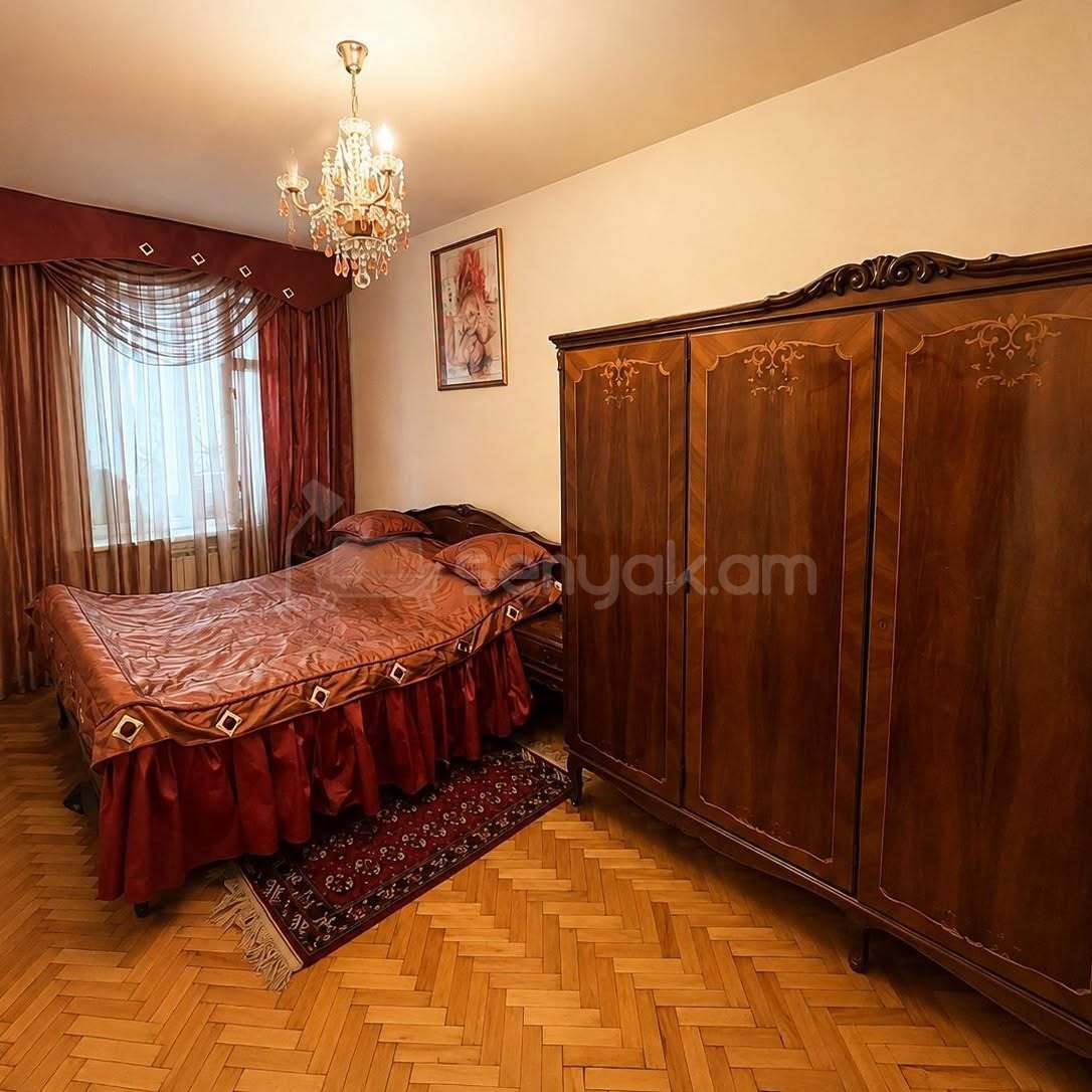 3 Սենյականոց Բնակարան Քարե Շենքում, 76քմ, 4/5 հարկ, Նորմալ Վիճակում