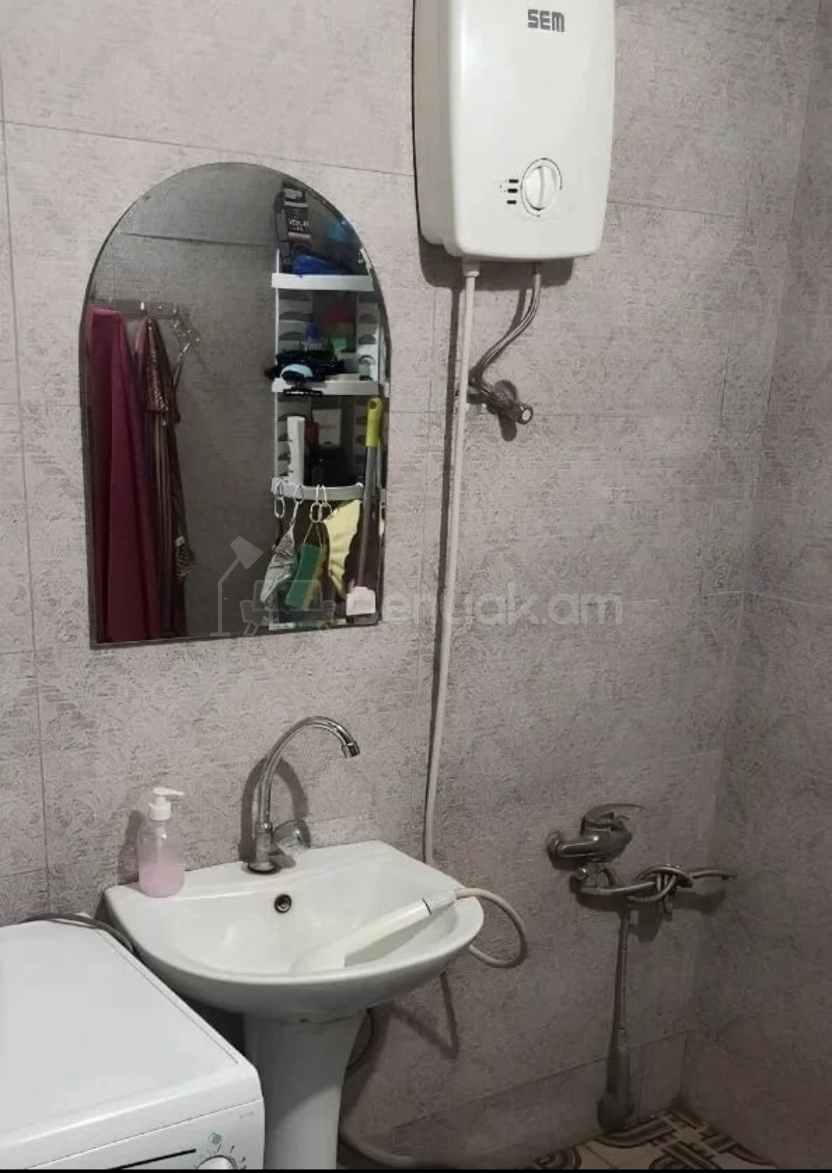 1 Սենյականոց Բնակարան, 54քմ, 1/9 հարկ, Կոսմետիկ Վերանորոգված