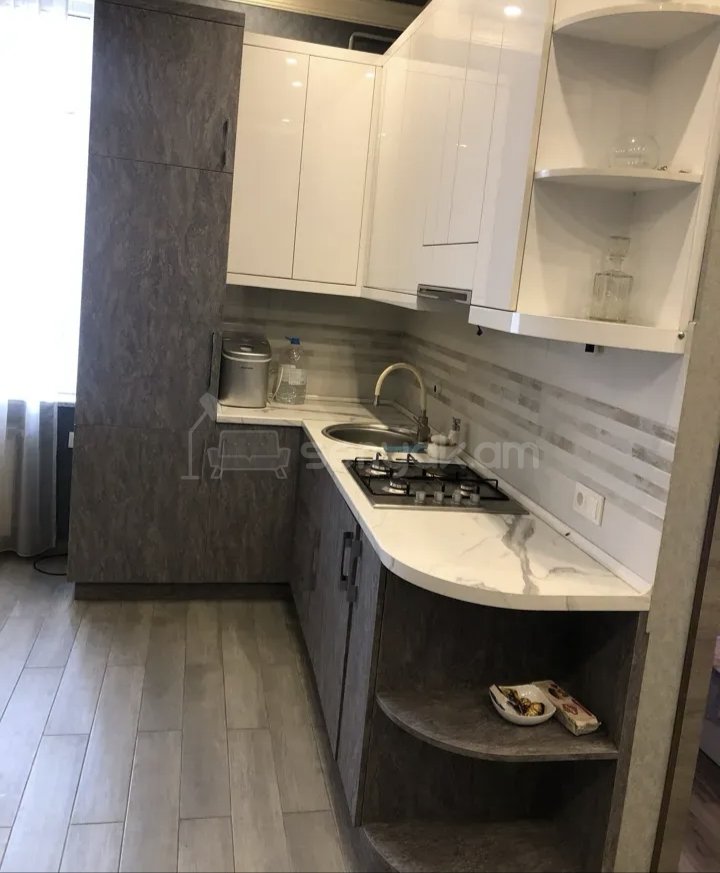 2 Սենյականոց Բնակարան Քարե Շենքում, 48քմ, 5/5 հարկ, Կապիտալ Վերանորոգված, Կահավորված, Արևկող