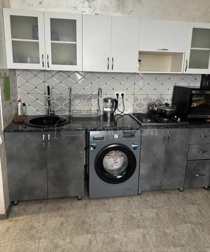 2 Սենյականոց Բնակարան Քարե Շենքում, 56քմ, 2/4 հարկ, Կապիտալ Վերանորոգված, Կահավորված, Արևկող