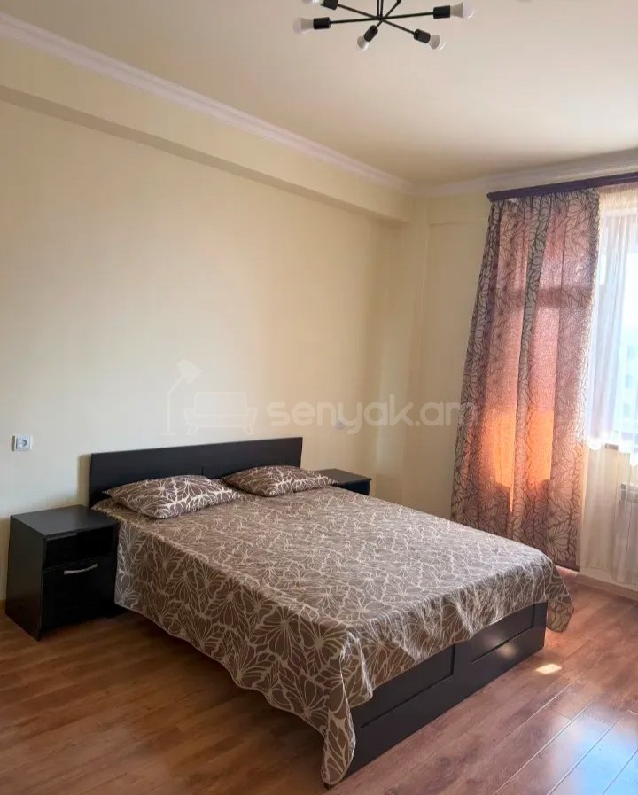 4 Սենյականոց Բնակարան Նորակառույցում, 130քմ, 6/13 հարկ, Դիզայներական Վերանորոգված, Կահավորված, Արևկող