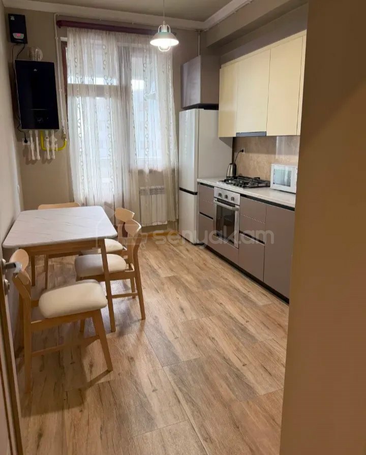 4 Սենյականոց Բնակարան Նորակառույցում, 130քմ, 6/13 հարկ, Դիզայներական Վերանորոգված, Կահավորված, Արևկող