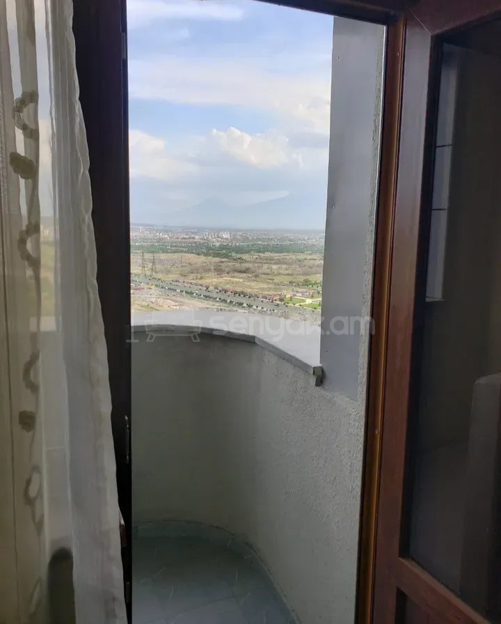 4 Սենյականոց Բնակարան Նորակառույցում, 130քմ, 6/13 հարկ, Դիզայներական Վերանորոգված, Կահավորված, Արևկող