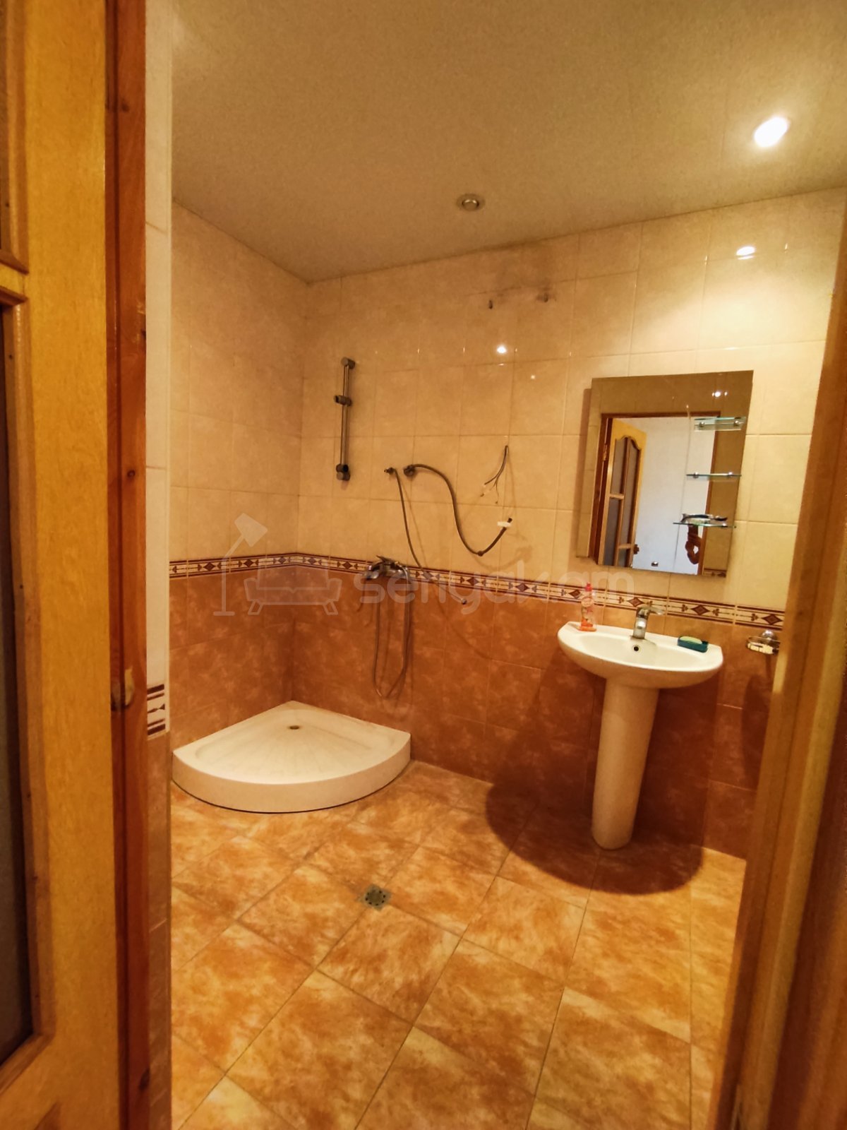 8 Սենյականոց Սեփական Տուն, 330քմ, Կապիտալ Վերանորոգված