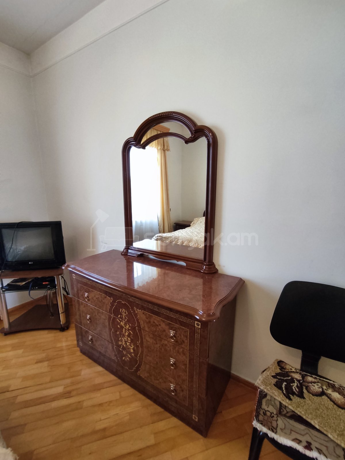 8 Սենյականոց Սեփական Տուն, 330քմ, Կապիտալ Վերանորոգված