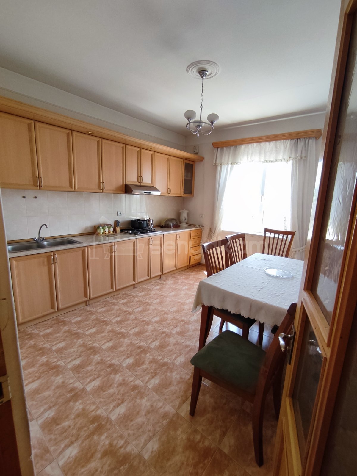 8 Սենյականոց Սեփական Տուն, 330քմ, Կապիտալ Վերանորոգված