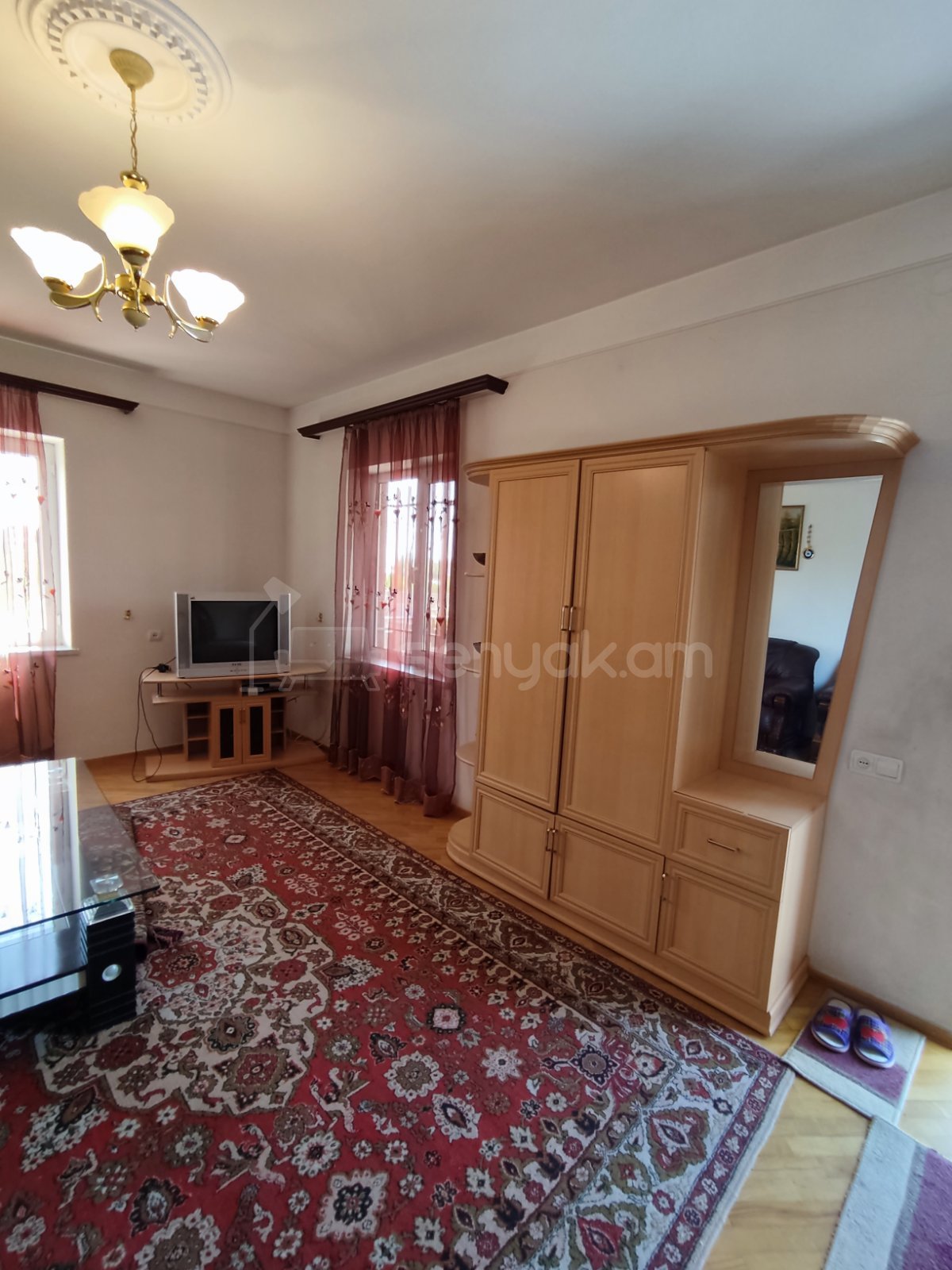 8 Սենյականոց Սեփական Տուն, 330քմ, Կապիտալ Վերանորոգված