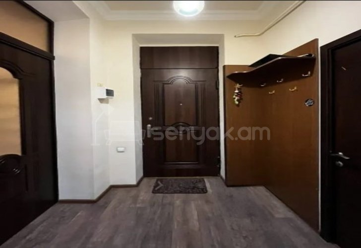 1 Սենյականոց Բնակարան Քարե Շենքում, 42քմ, 4/5 հարկ, Կապիտալ Վերանորոգված, Կահավորված, Արևկող