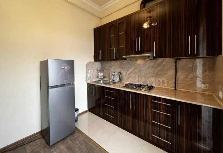 1 Սենյականոց Բնակարան Քարե Շենքում, 42քմ, 4/5 հարկ, Կապիտալ Վերանորոգված, Կահավորված, Արևկող