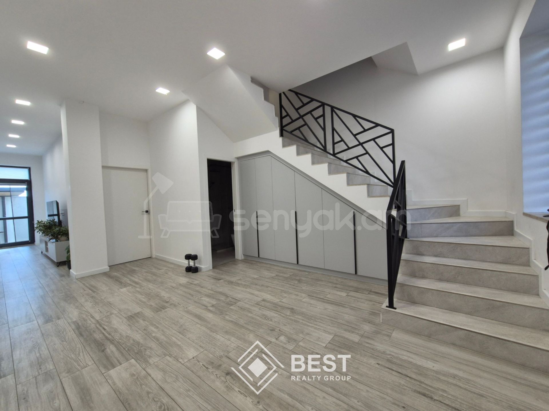 5 Սենյականոց Շքեղ Առանձնատուն, 195քմ