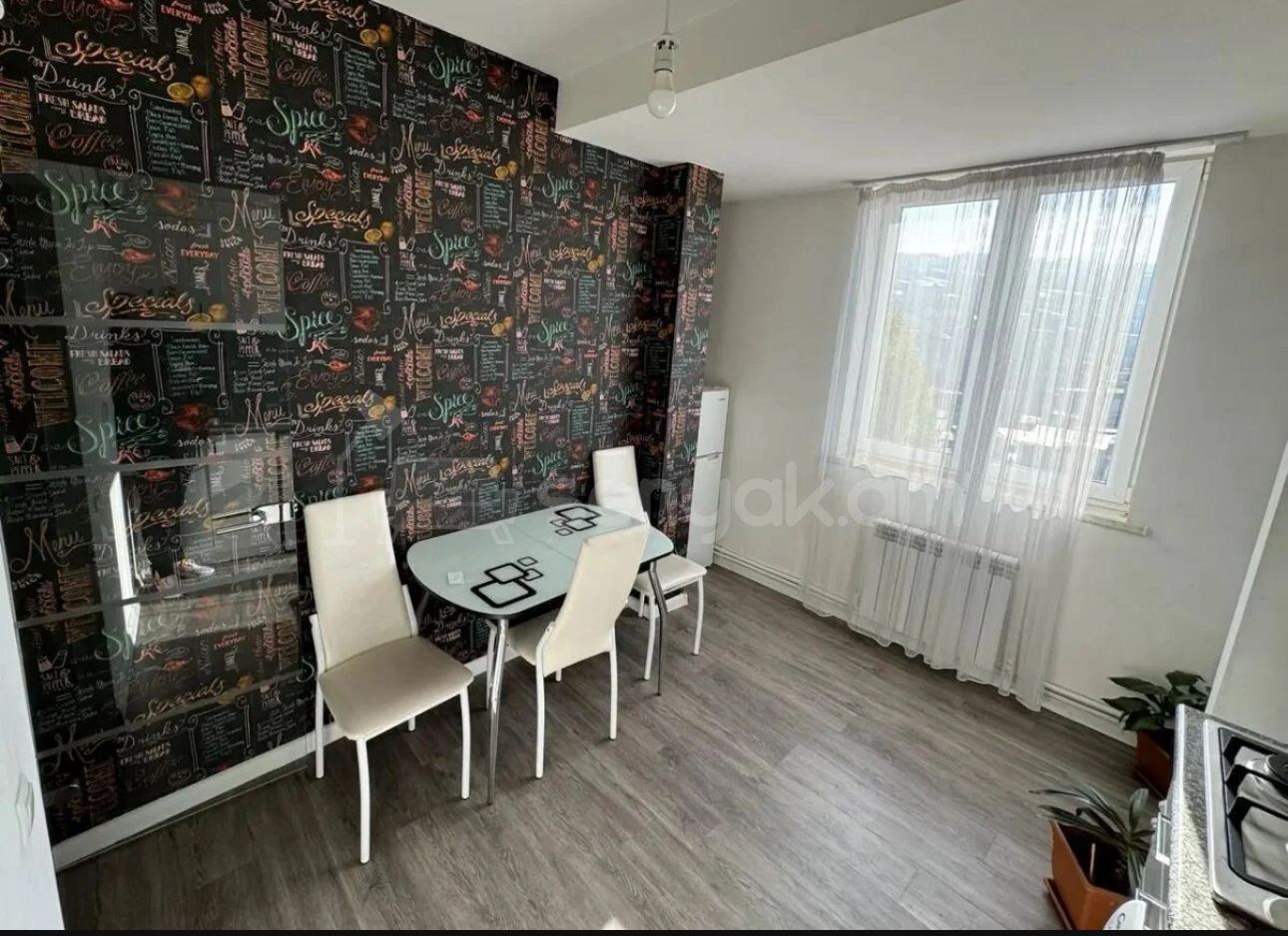 2 Սենյականոց Բնակարան, 42քմ, 7/10 հարկ, Կապիտալ Վերանորոգված