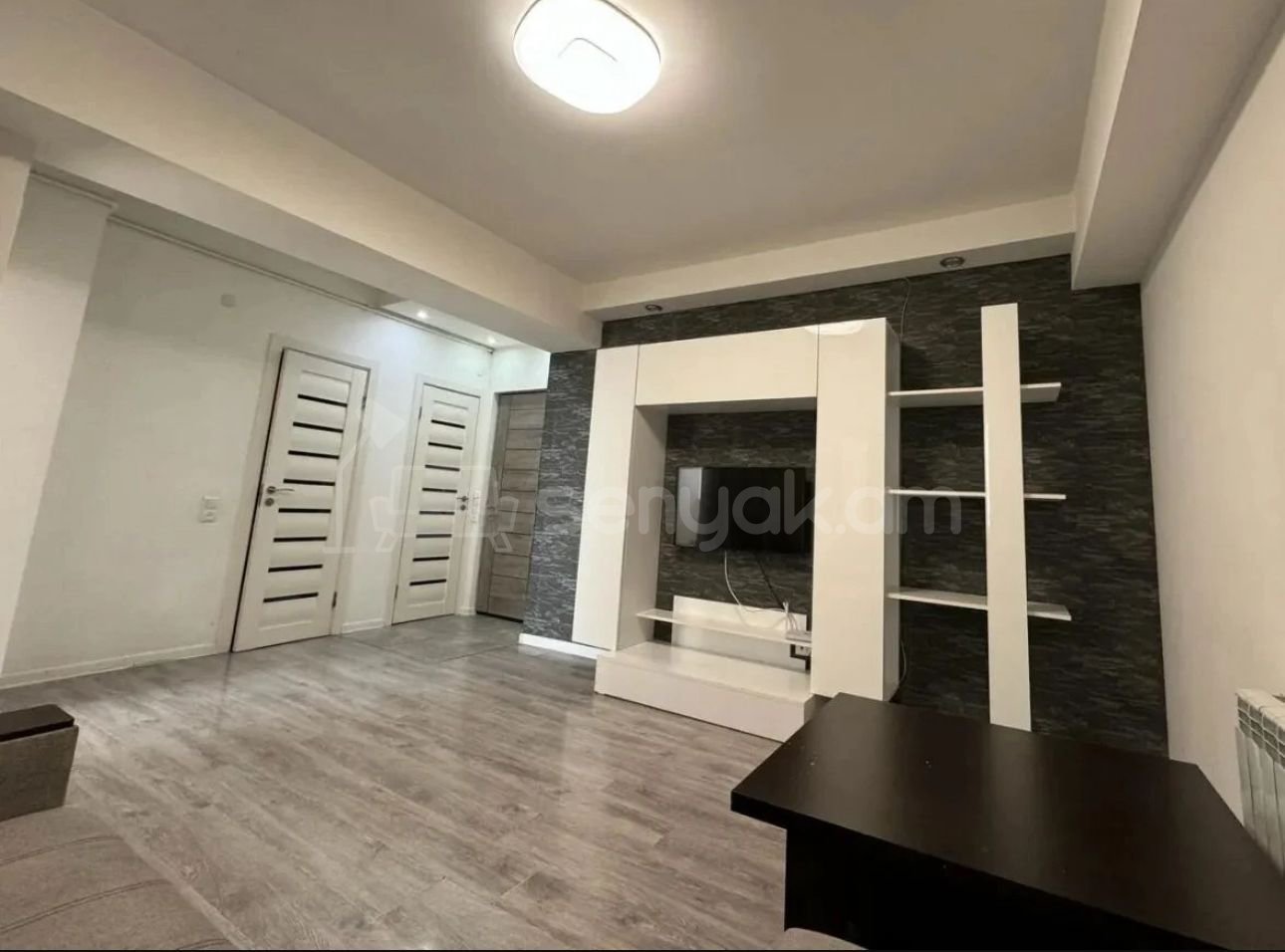 2 Սենյականոց Բնակարան, 42քմ, 7/10 հարկ, Կապիտալ Վերանորոգված