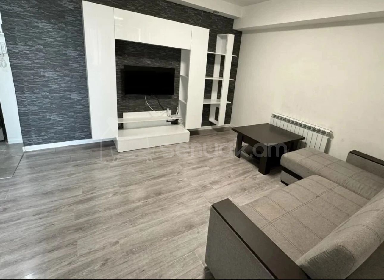 2 Սենյականոց Բնակարան, 42քմ, 7/10 հարկ, Կապիտալ Վերանորոգված