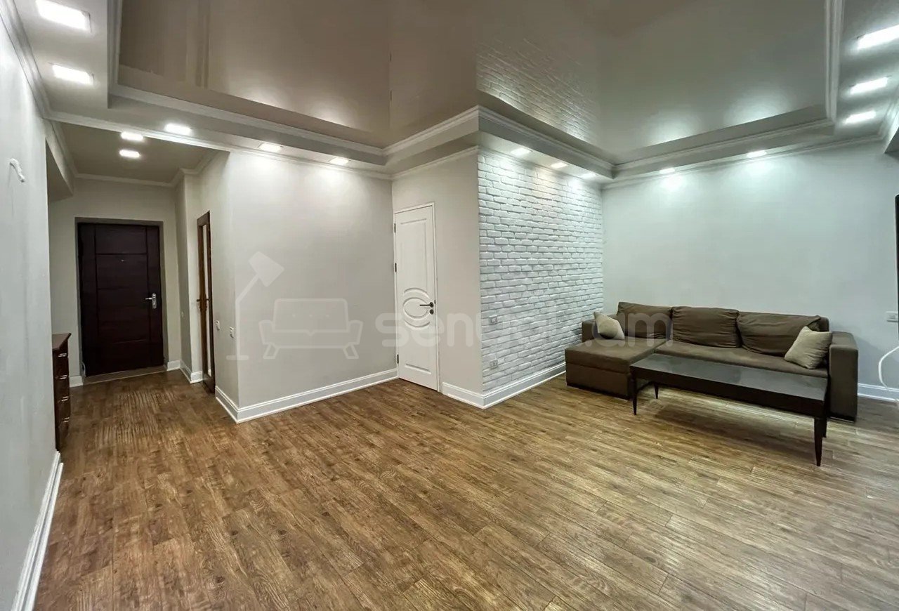 2 Սենյականոց Բնակարան Քարե Շենքում, 52քմ, 1/4 հարկ, Կապիտալ Վերանորոգված, Կահավորված, Արևկող